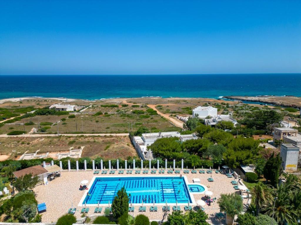 Hotel Scoglio Degli Achei Торре-Санта-Сабина Экстерьер фото